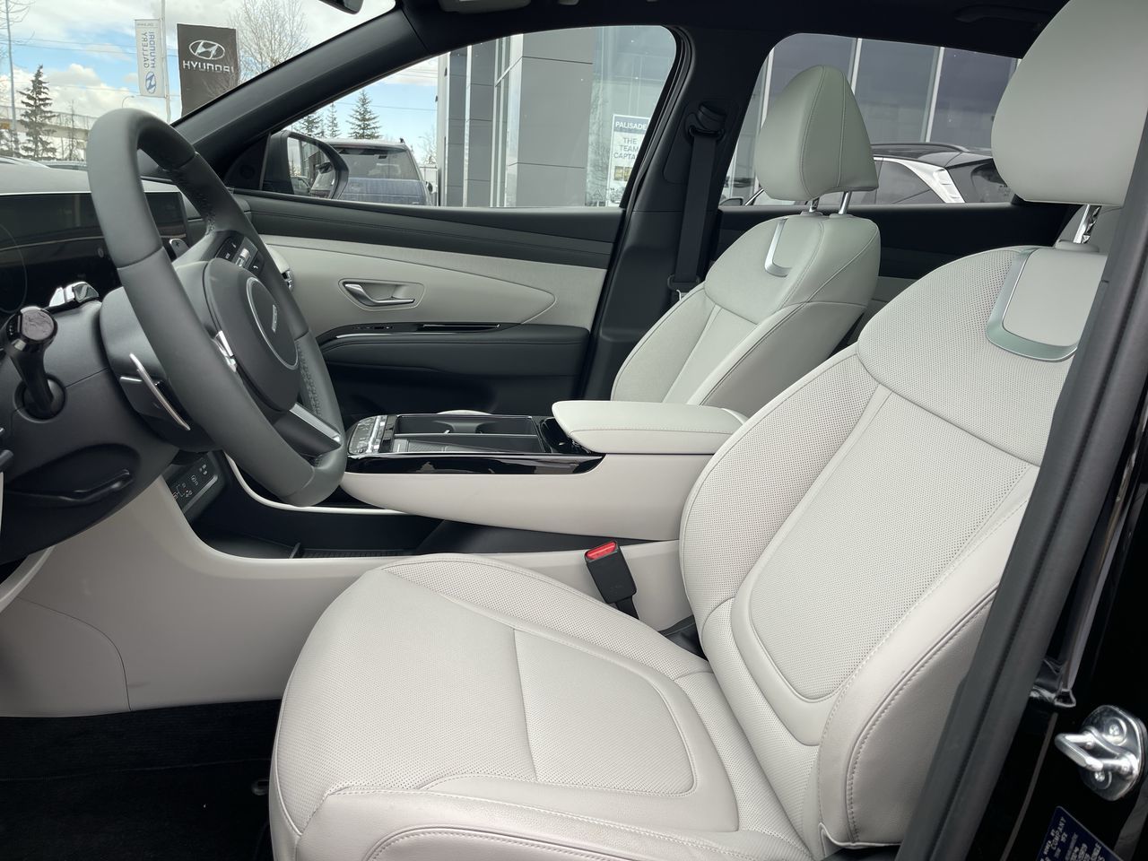 2025 Hyundai Tucson Hybrid in Calgary, Alberta