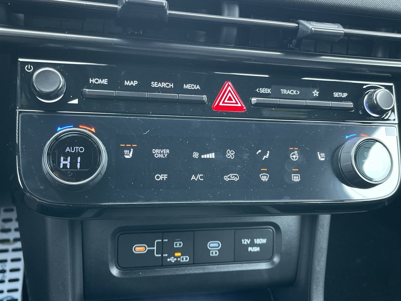 2025 Hyundai Tucson Hybrid