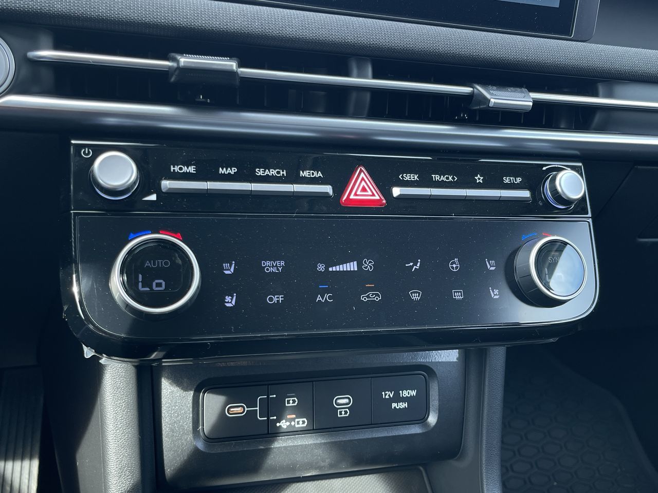 2026 Hyundai Tucson Hybrid in Calgary, Alberta