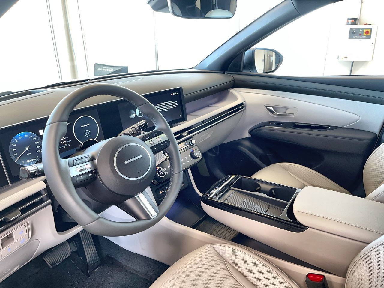 2026 Hyundai Tucson Hybrid in Calgary, Alberta