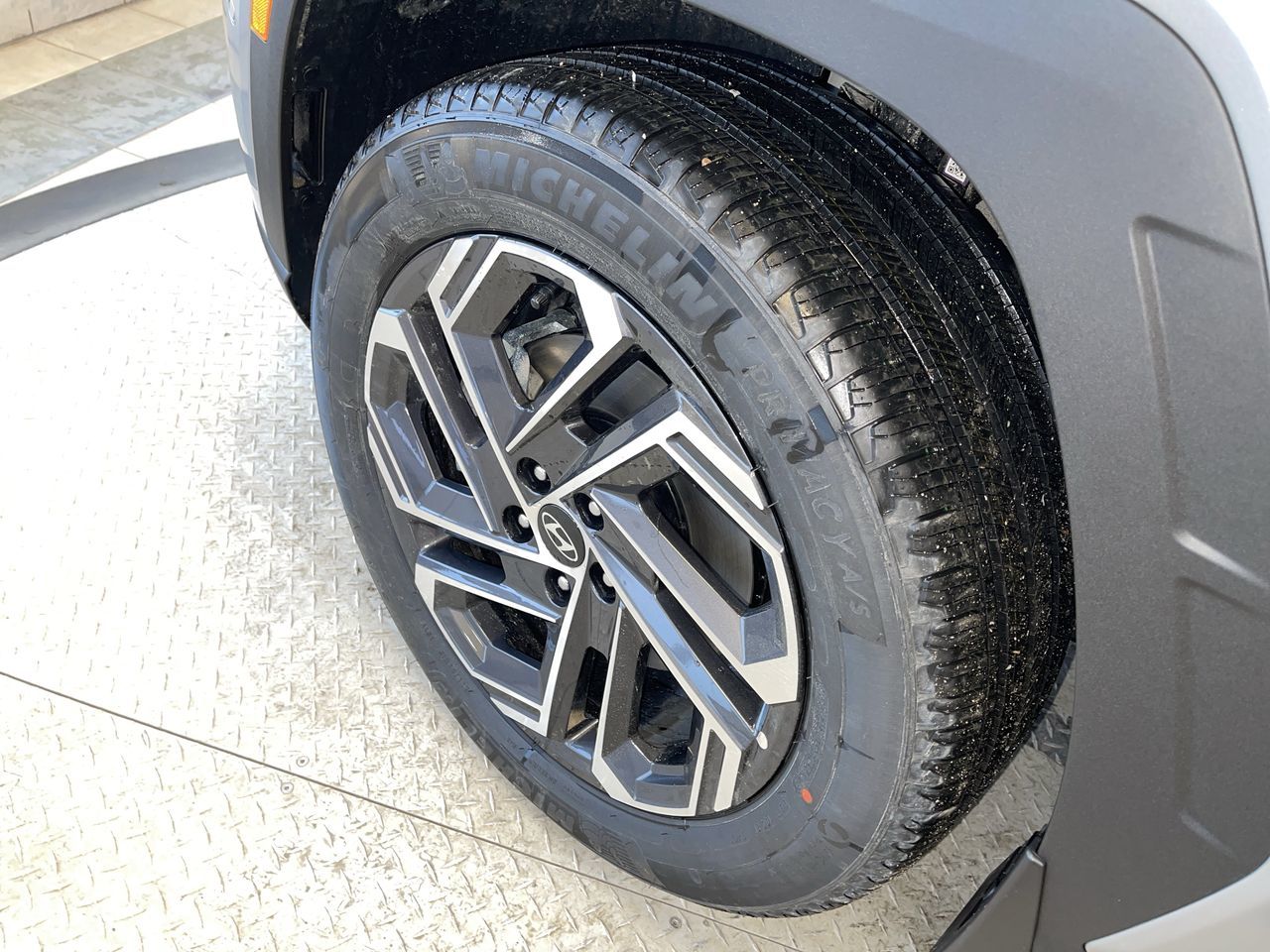 2026 Hyundai Tucson Hybrid in Calgary, Alberta