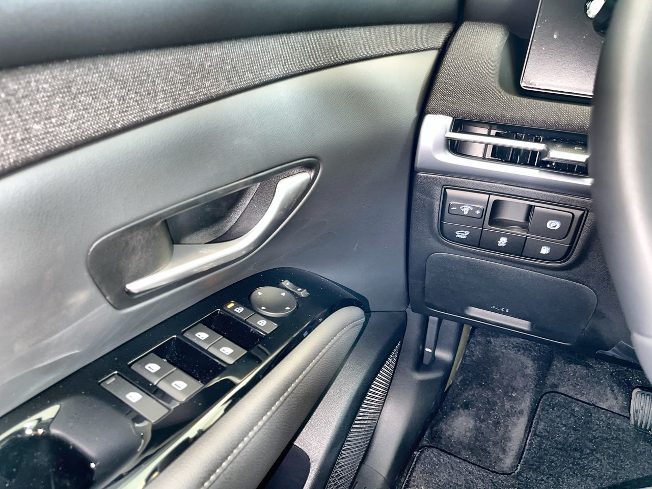 2025 Hyundai Tucson Plug-In Hybrid in Calgary, Alberta