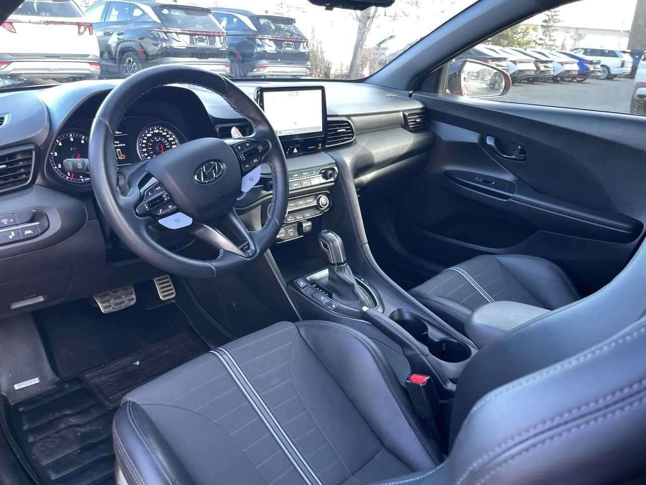 Hyundai Veloster  2021 à Calgary, Alberta