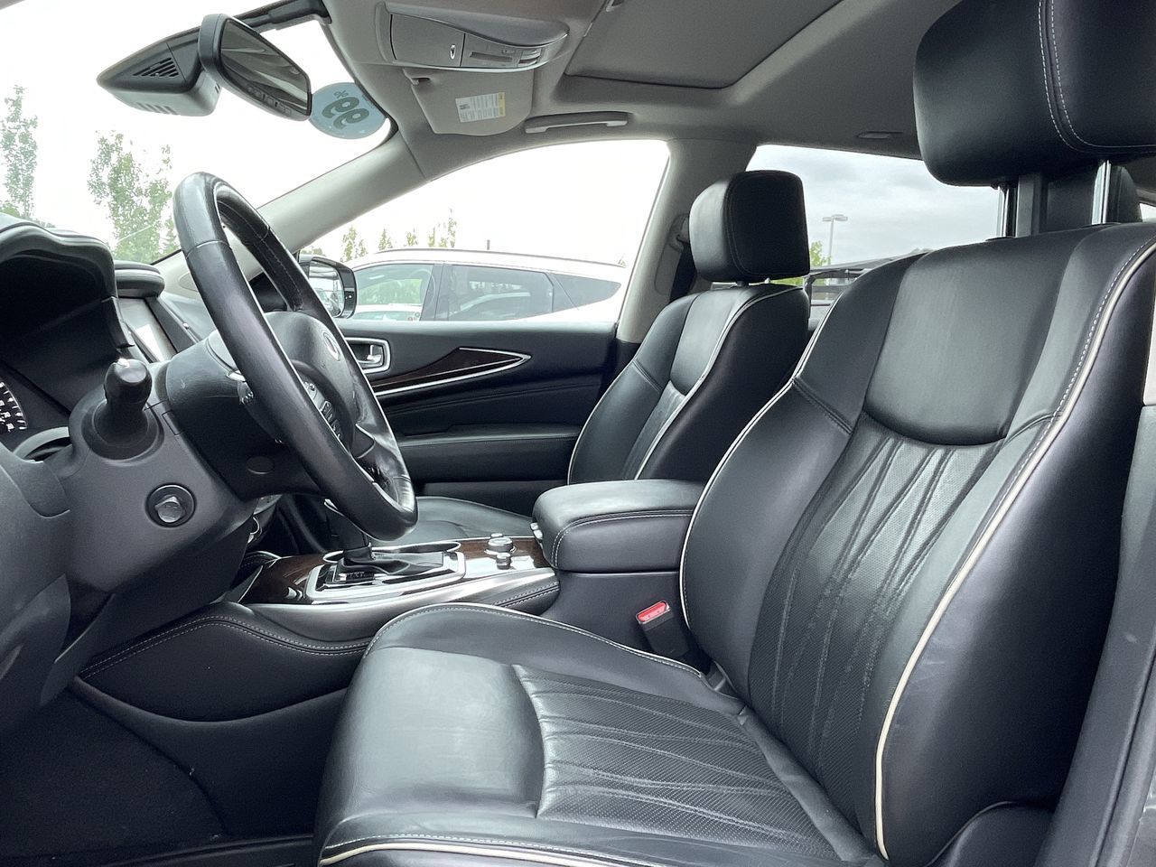 INFINITI Gallery Used 2019 Infiniti QX60 AWD PURE, 7 Passenger, DVD