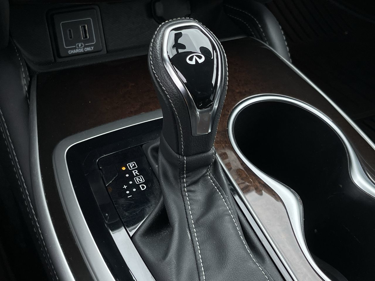 INFINITI Gallery Used 2019 Infiniti QX60 AWD PURE, 7 Passenger, DVD