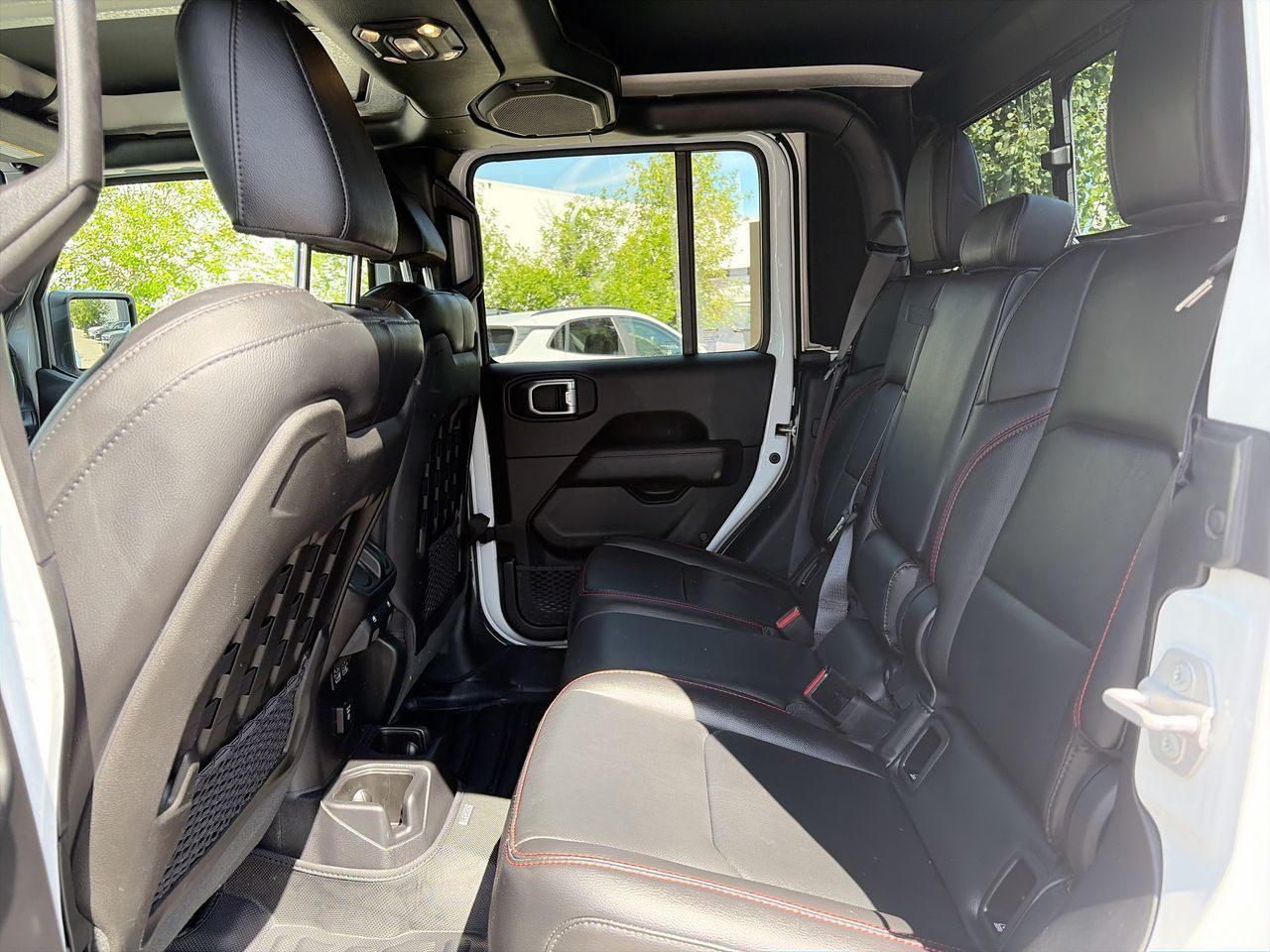 2020 Jeep Gladiator 4x4 in Calgary, Alberta