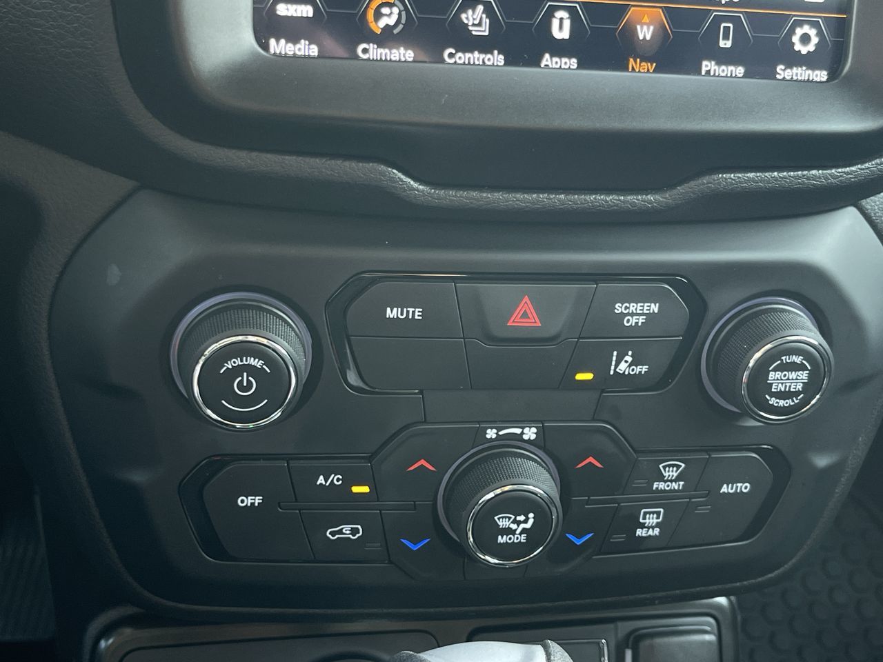 2023 Jeep Renegade 4x4 in Calgary, Alberta