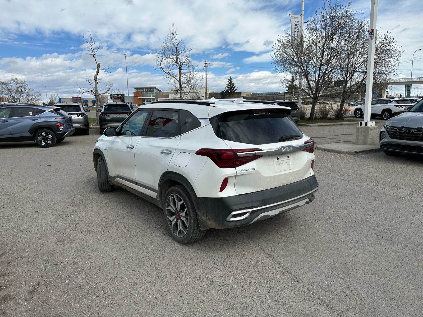 Kia Seltos  2023 à Calgary, Alberta