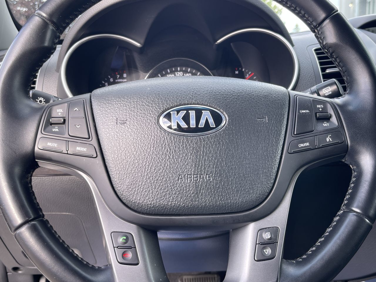 2015 Kia Sorento in Calgary, Alberta