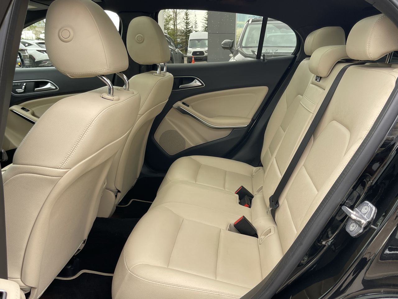Mercedes-Benz GLA250  2019 à Calgary, Alberta