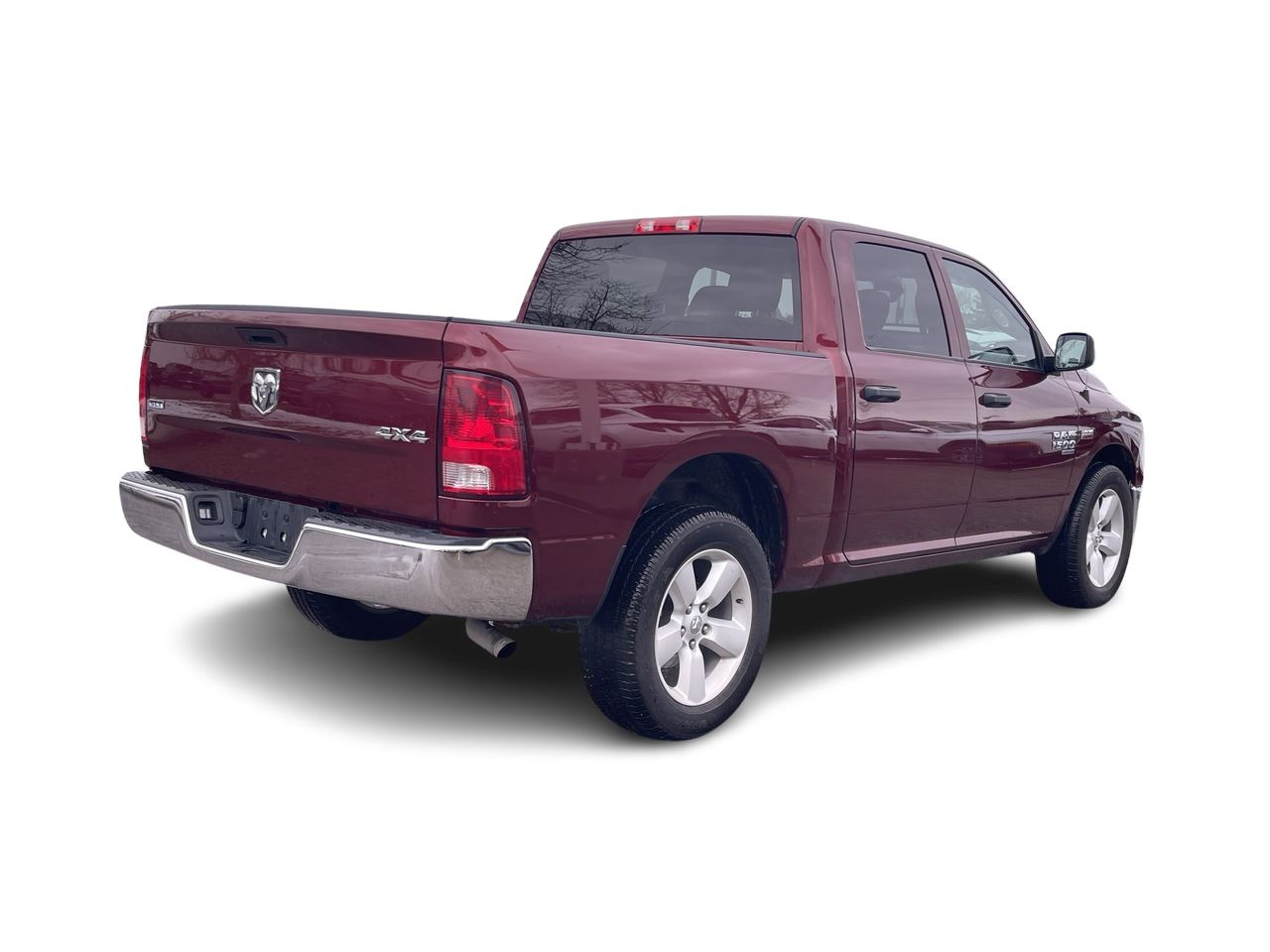Ram RAM 1500 Classic Crew Cab 4x4 (DS)  2023 à Calgary, Alberta