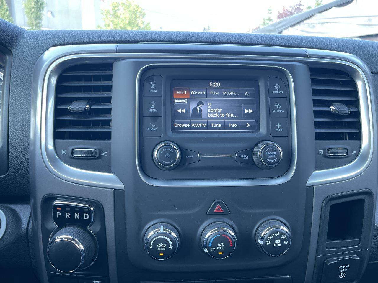 2023 Ram RAM 1500 Classic Crew Cab 4x4 (DS)