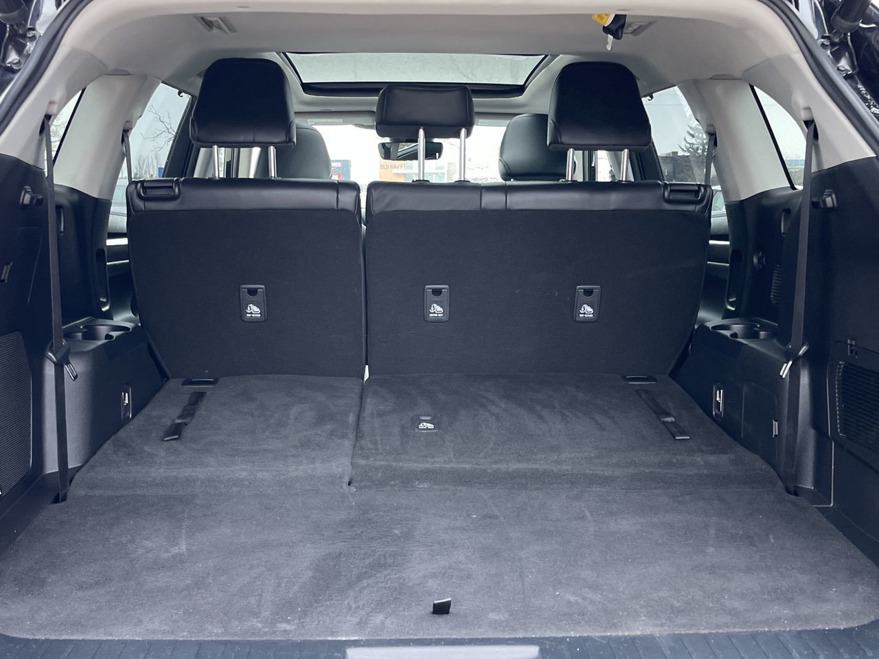 2022 Toyota Highlander in Calgary, Alberta