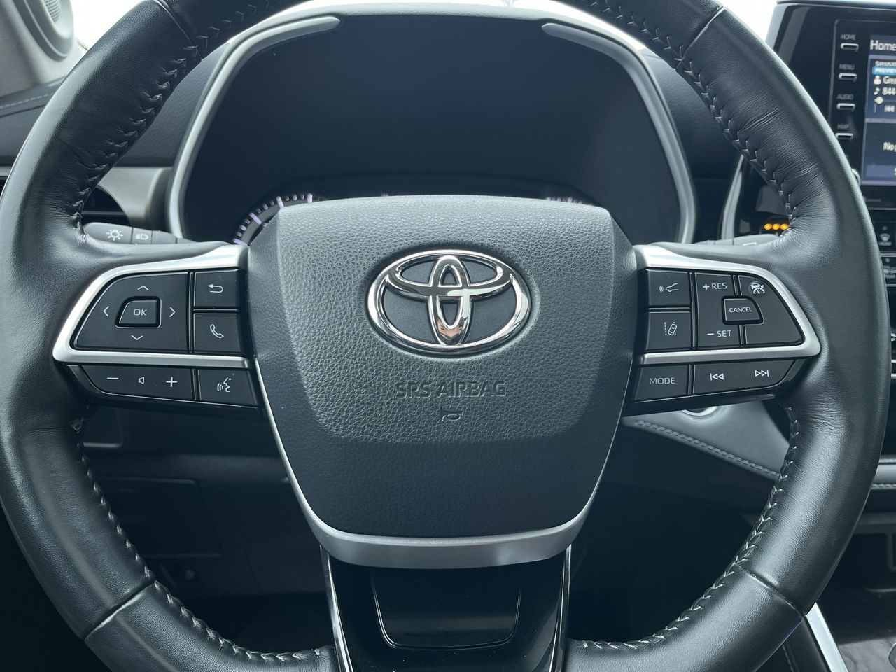 2022 Toyota Highlander in Calgary, Alberta