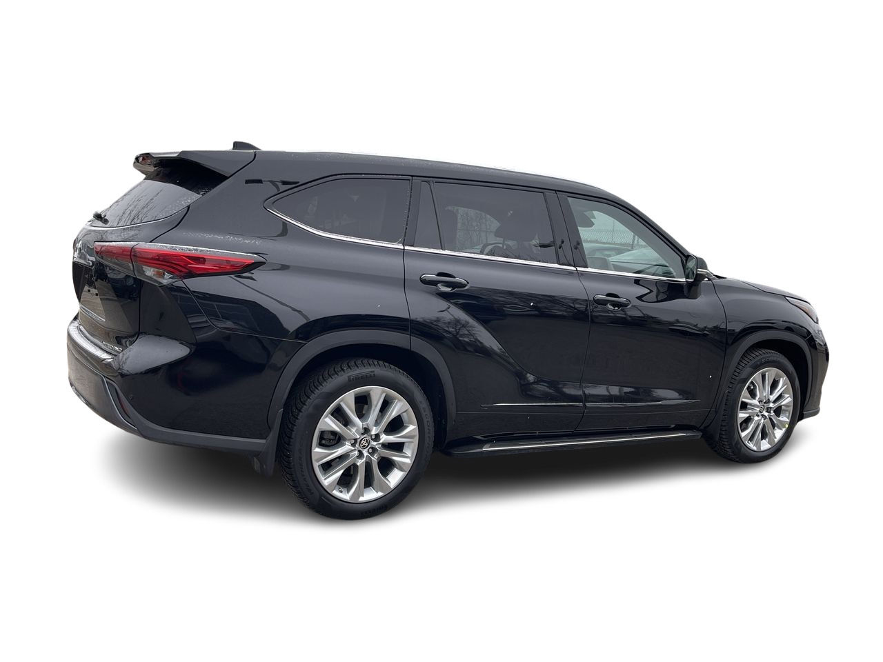 2022 Toyota Highlander in Calgary, Alberta