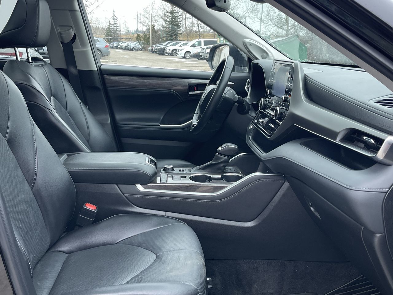 2022 Toyota Highlander in Calgary, Alberta