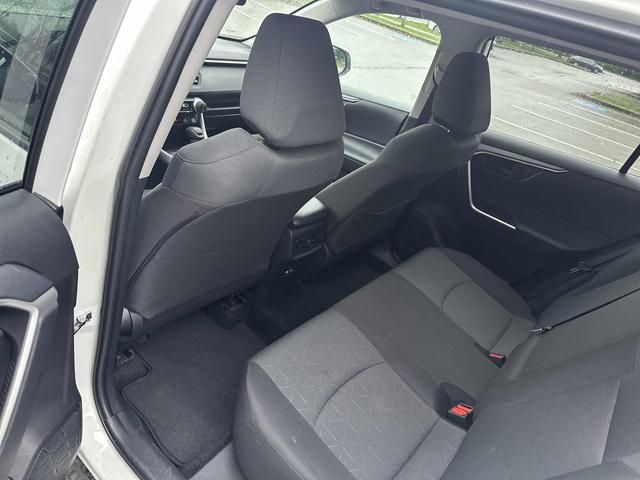 Toyota RAV4  2025 à Calgary, Alberta