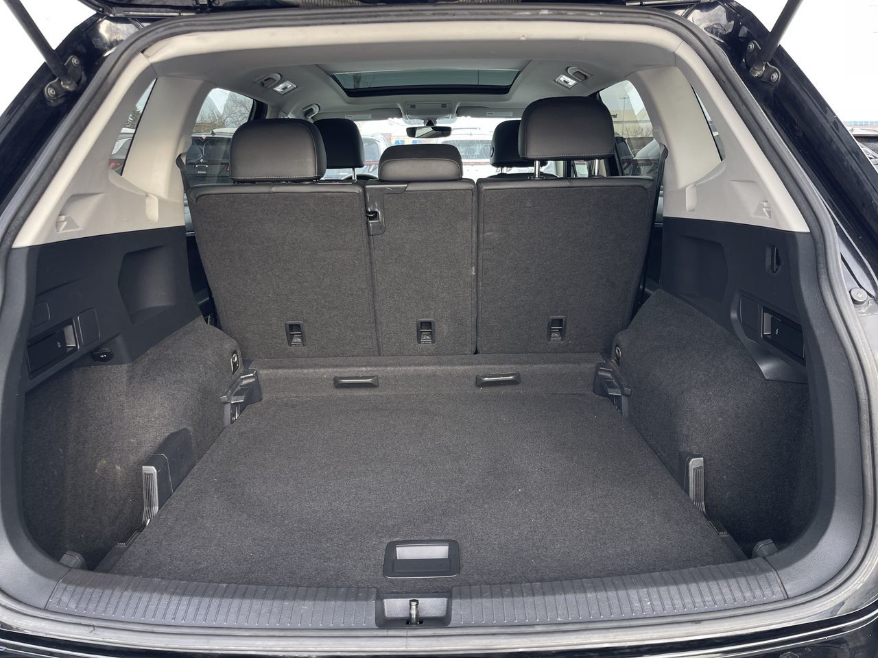 2018 Volkswagen Tiguan in Calgary, Alberta