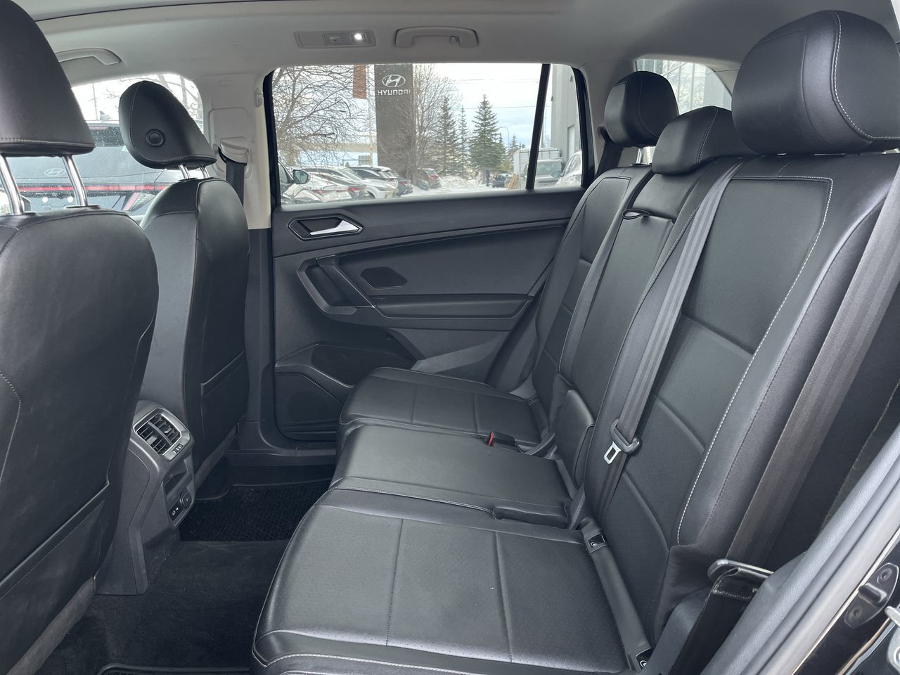 2018 Volkswagen Tiguan in Calgary, Alberta