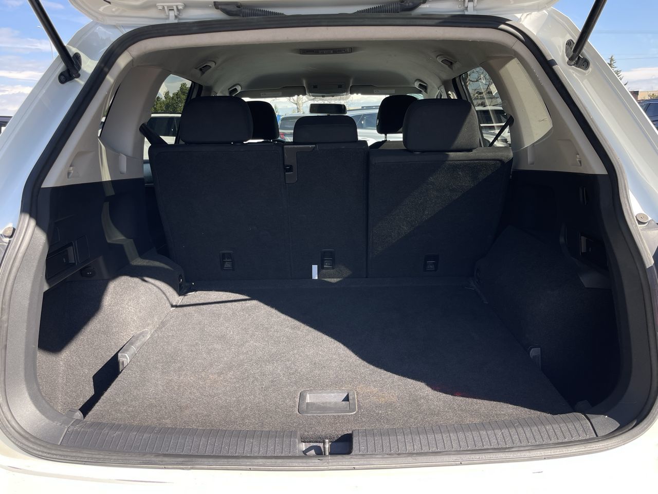 2019 Volkswagen Tiguan in Calgary, Alberta