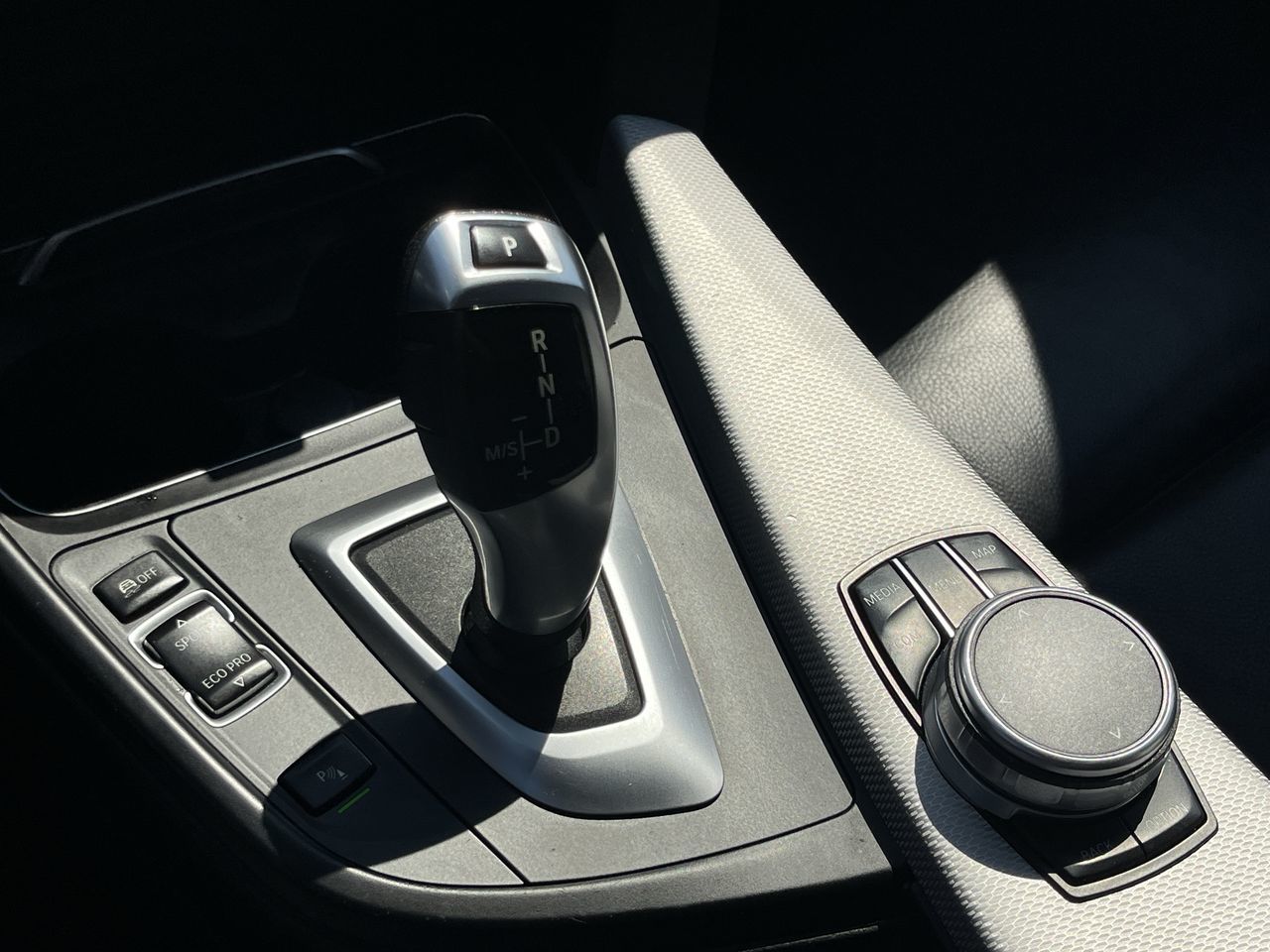 2018 BMW 330i