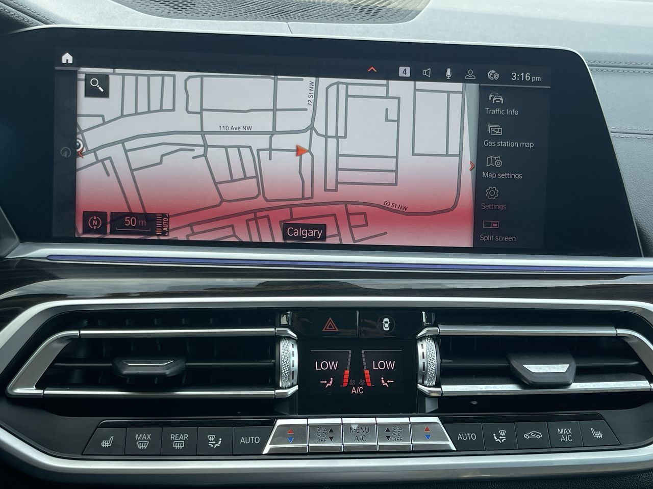 2021 BMW X7