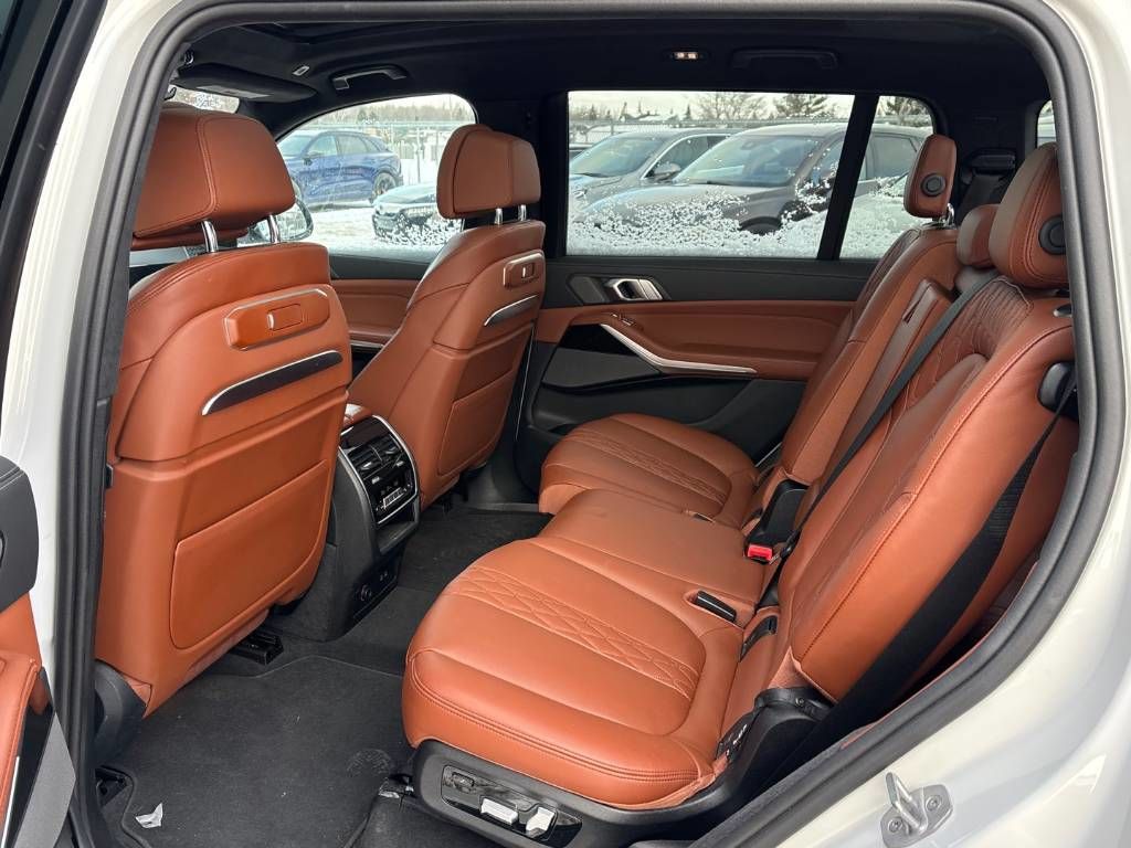 2024 BMW X7 in Calgary, Alberta