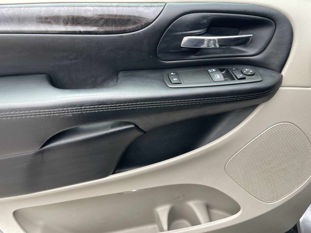 2015 Dodge Grand Caravan in Calgary, Alberta