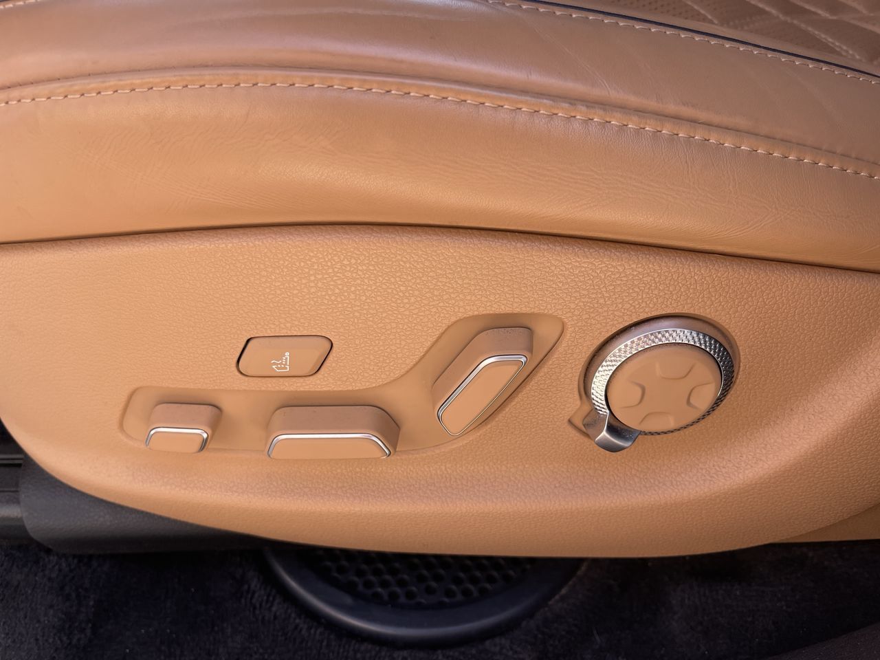 2024 GENESIS GV80