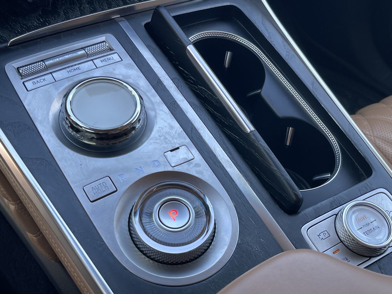 2024 GENESIS GV80