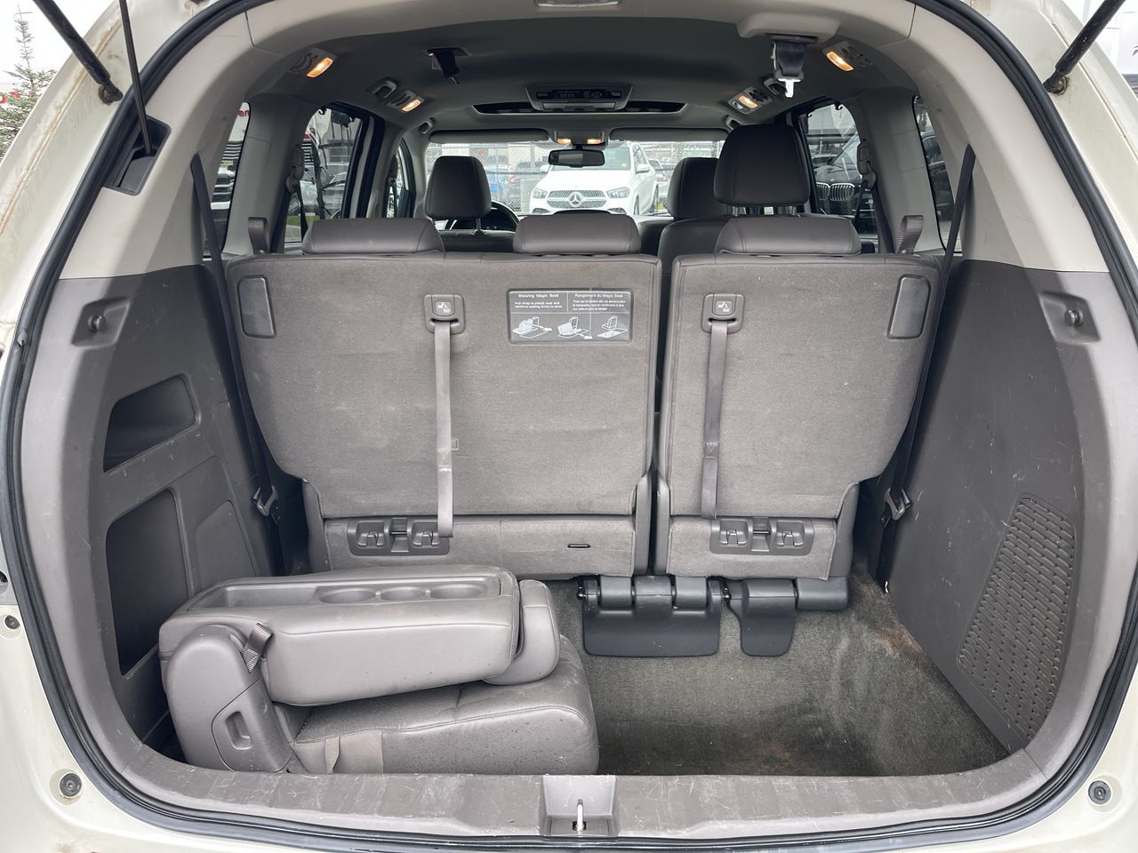2016 Honda Odyssey in Calgary, Alberta