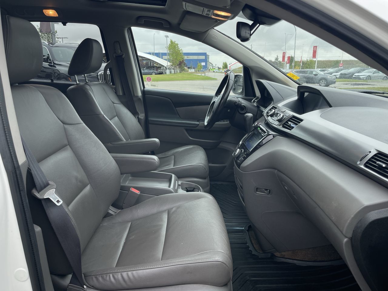 2016 Honda Odyssey in Calgary, Alberta