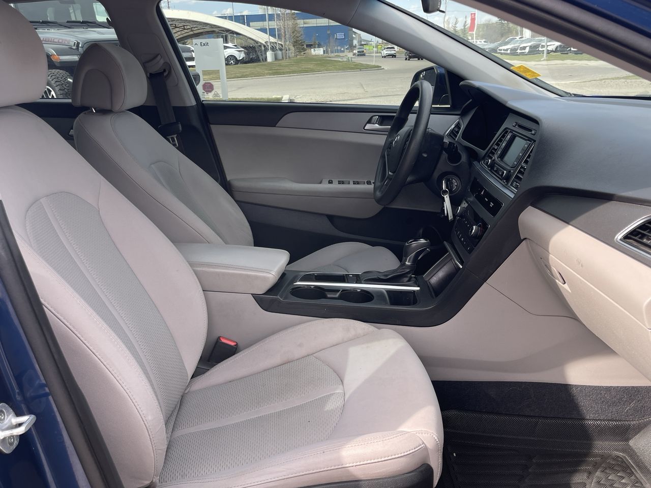 Hyundai Sonata  2015 à Calgary, Alberta