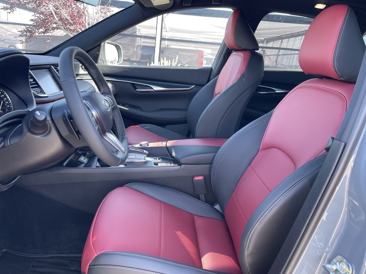 2025 Infiniti QX50 in Calgary, Alberta