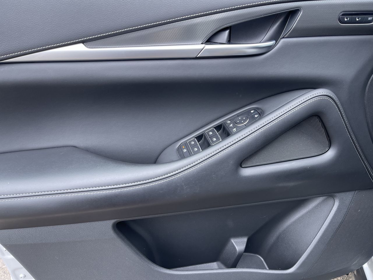 2023 Infiniti QX60 in Calgary, Alberta