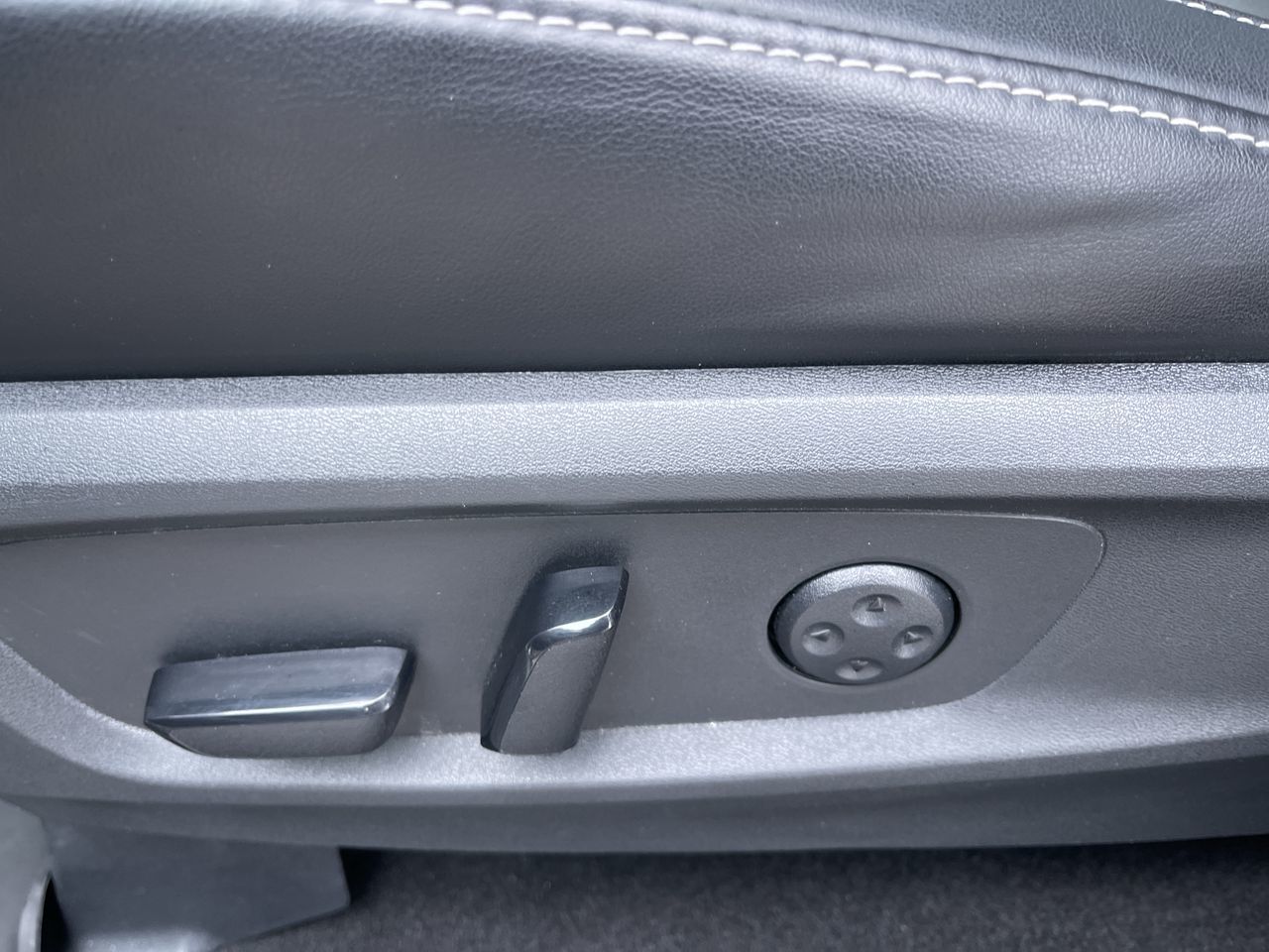2023 Infiniti QX60 in Calgary, Alberta