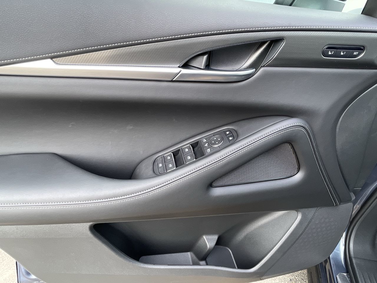 2023 Infiniti QX60 in Calgary, Alberta