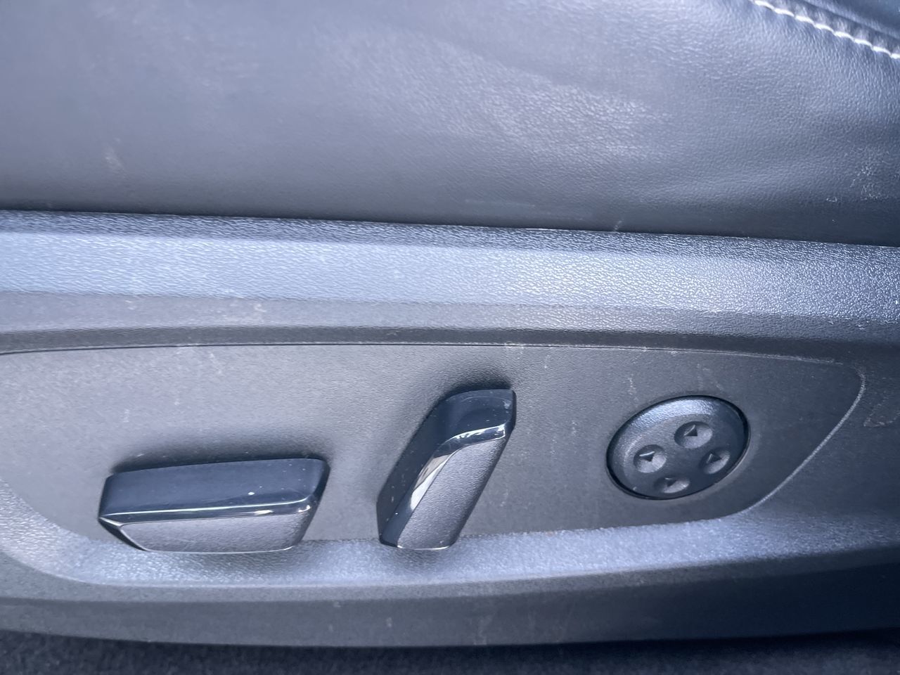 2023 Infiniti QX60 in Calgary, Alberta