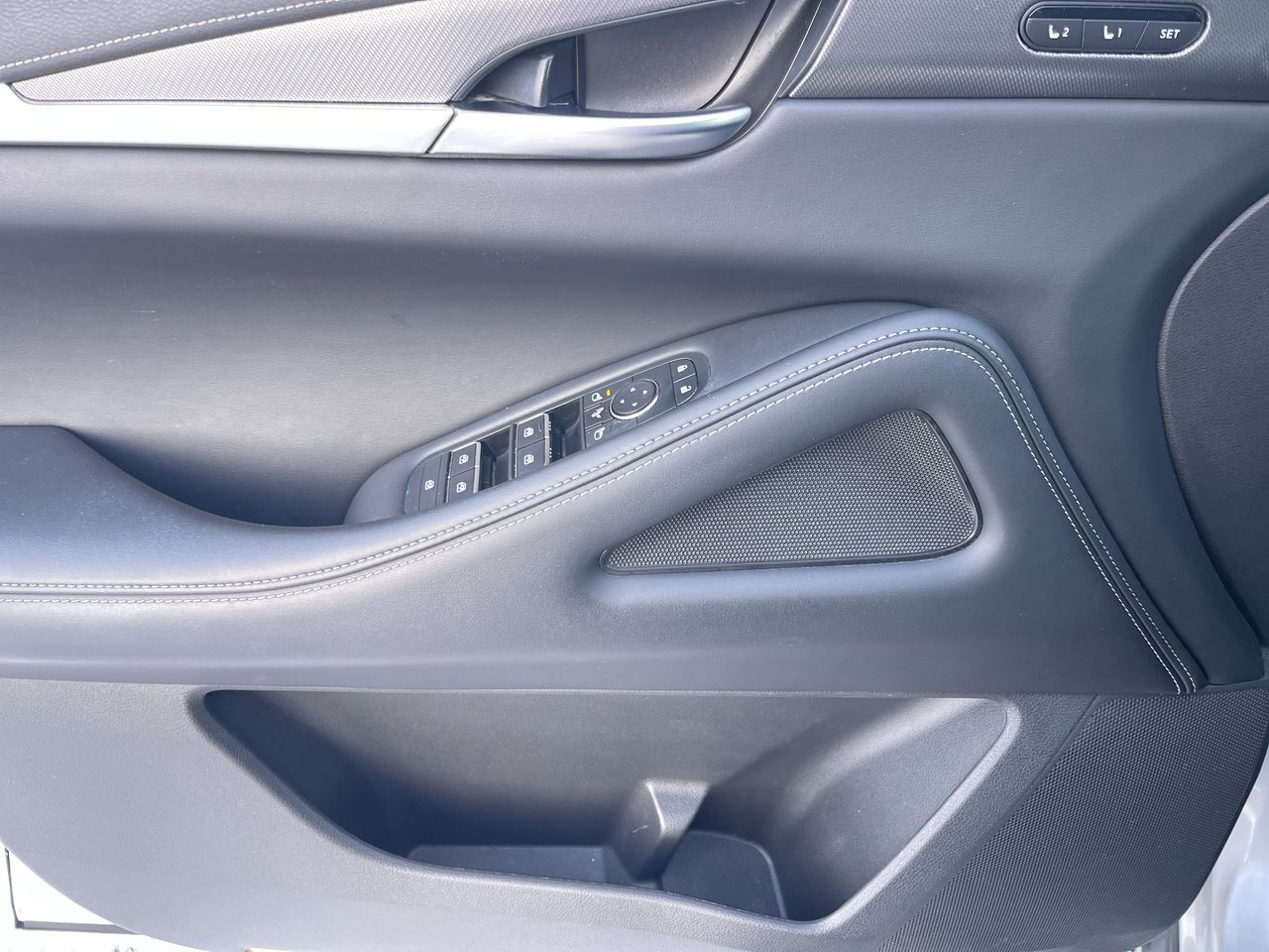 2023 Infiniti QX60 in Calgary, Alberta