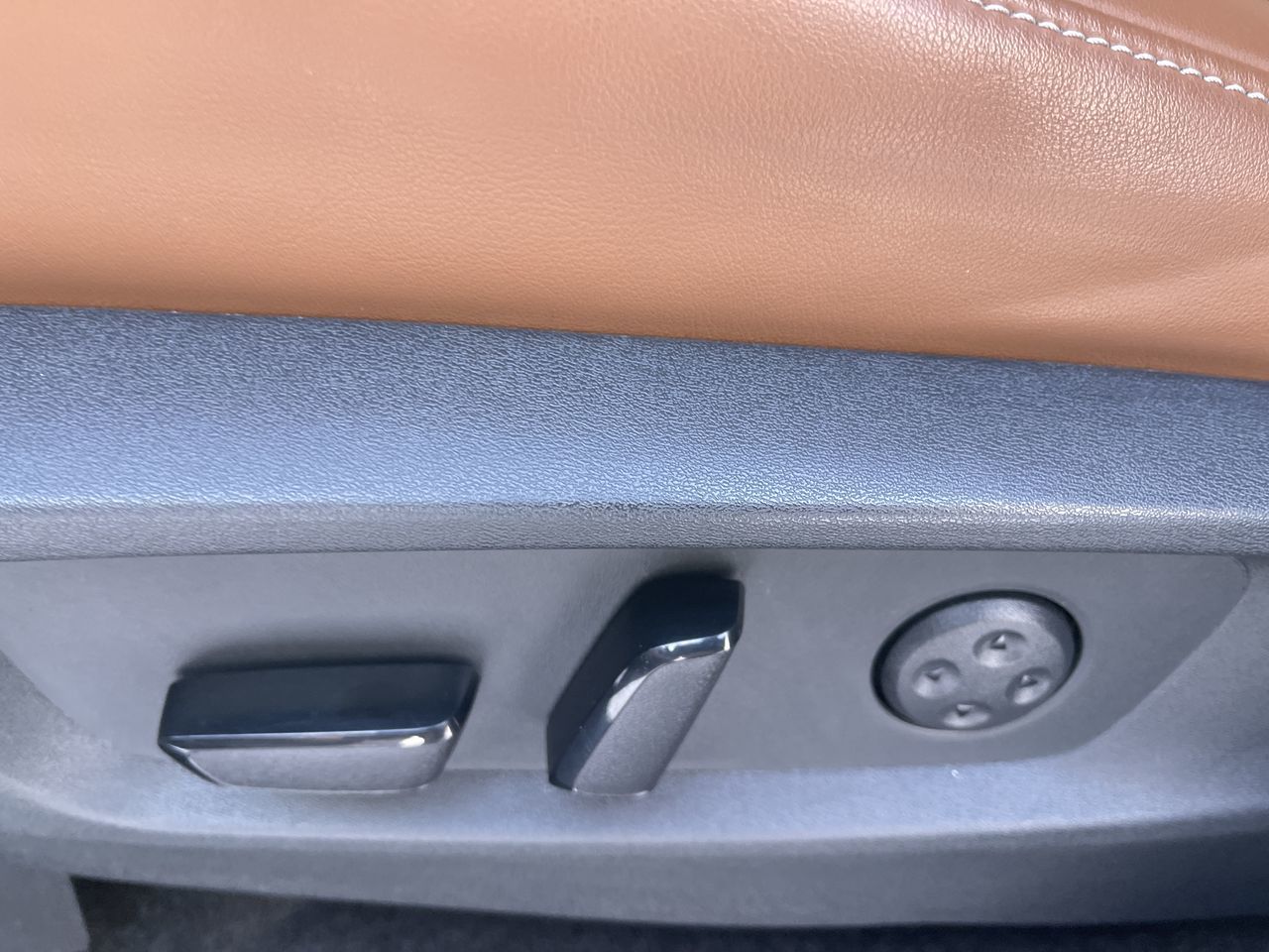 2023 Infiniti QX60 in Calgary, Alberta