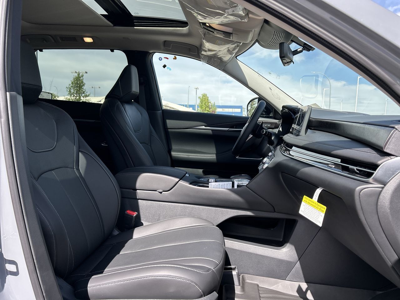 2025 Infiniti QX60 in Calgary, Alberta