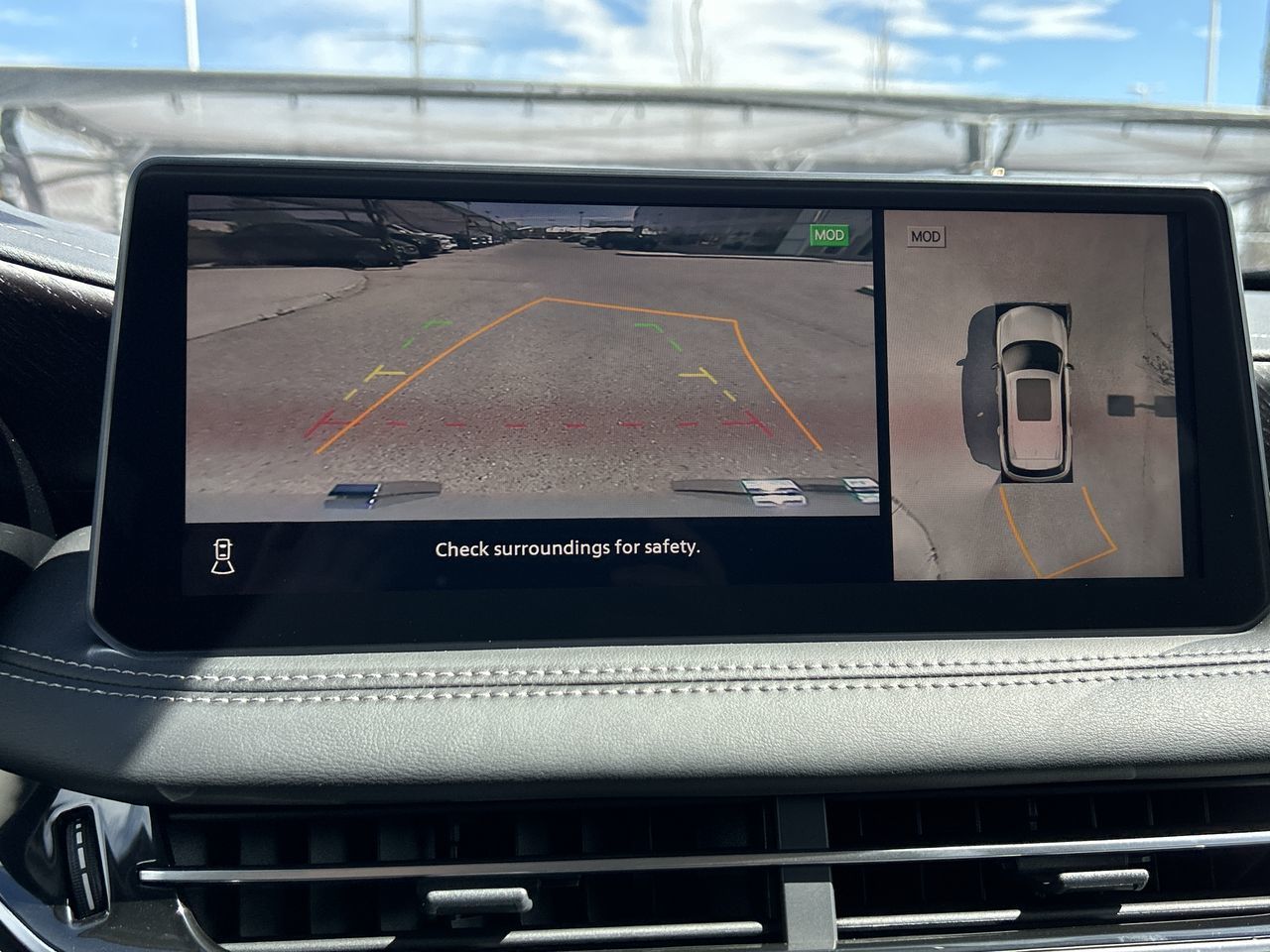 2025 Infiniti QX60 in Calgary, Alberta