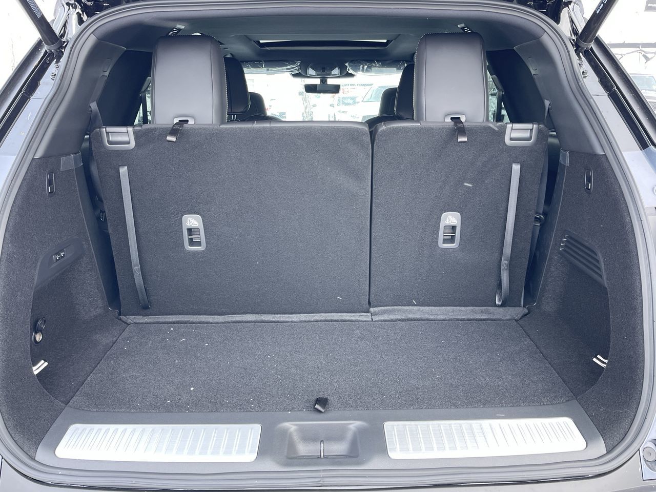 2025 Infiniti QX60 in Calgary, Alberta