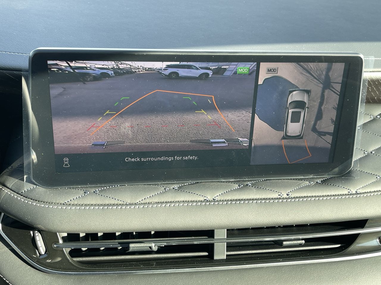 2025 Infiniti QX60 in Calgary, Alberta