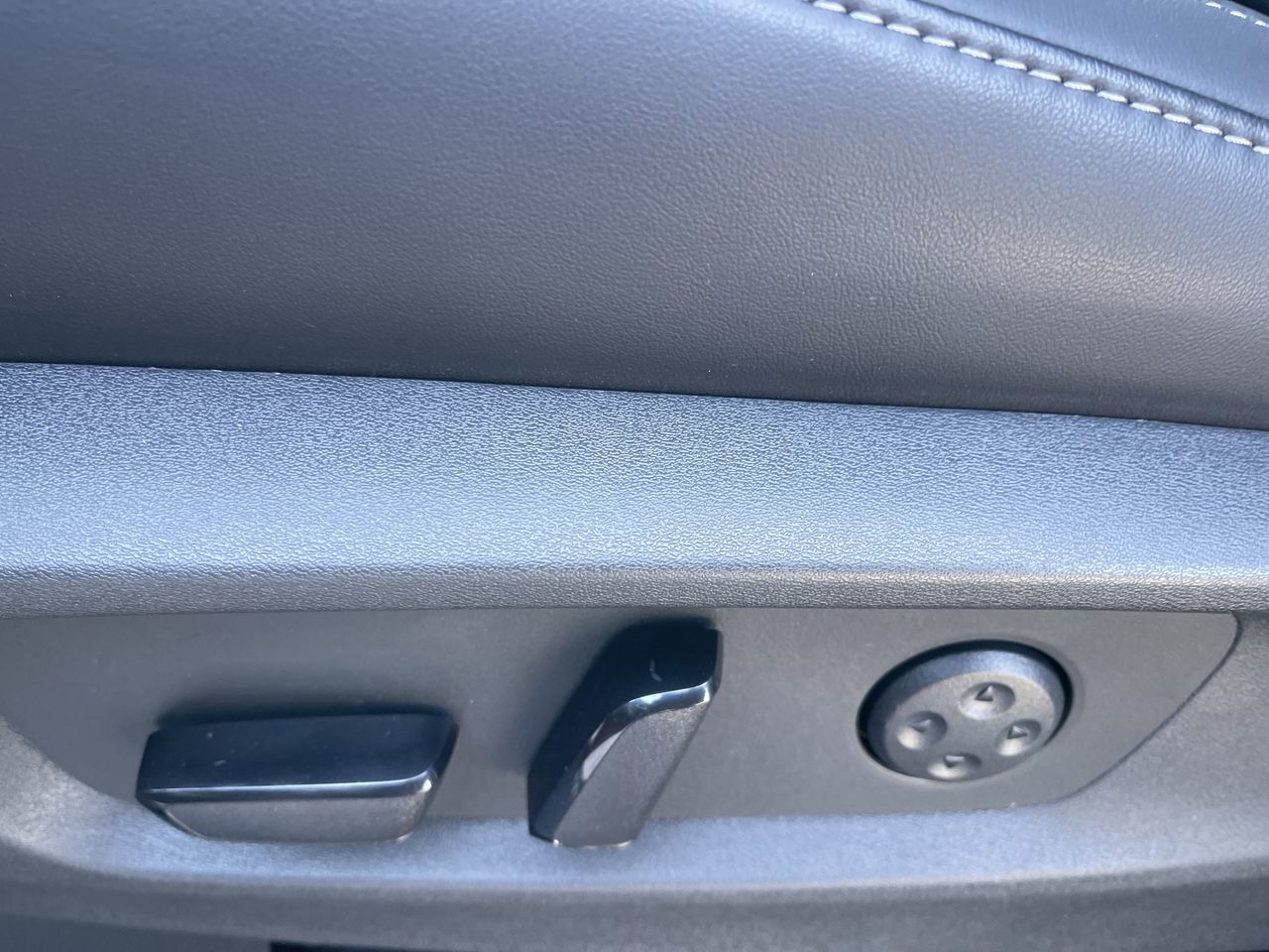 2025 Infiniti QX60 in Calgary, Alberta