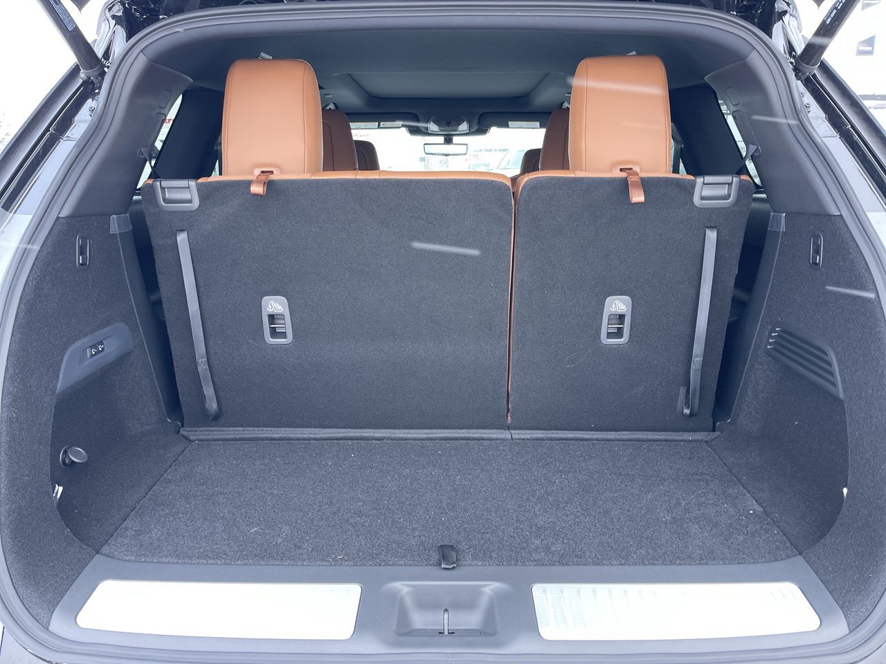 2025 Infiniti QX60 in Calgary, Alberta