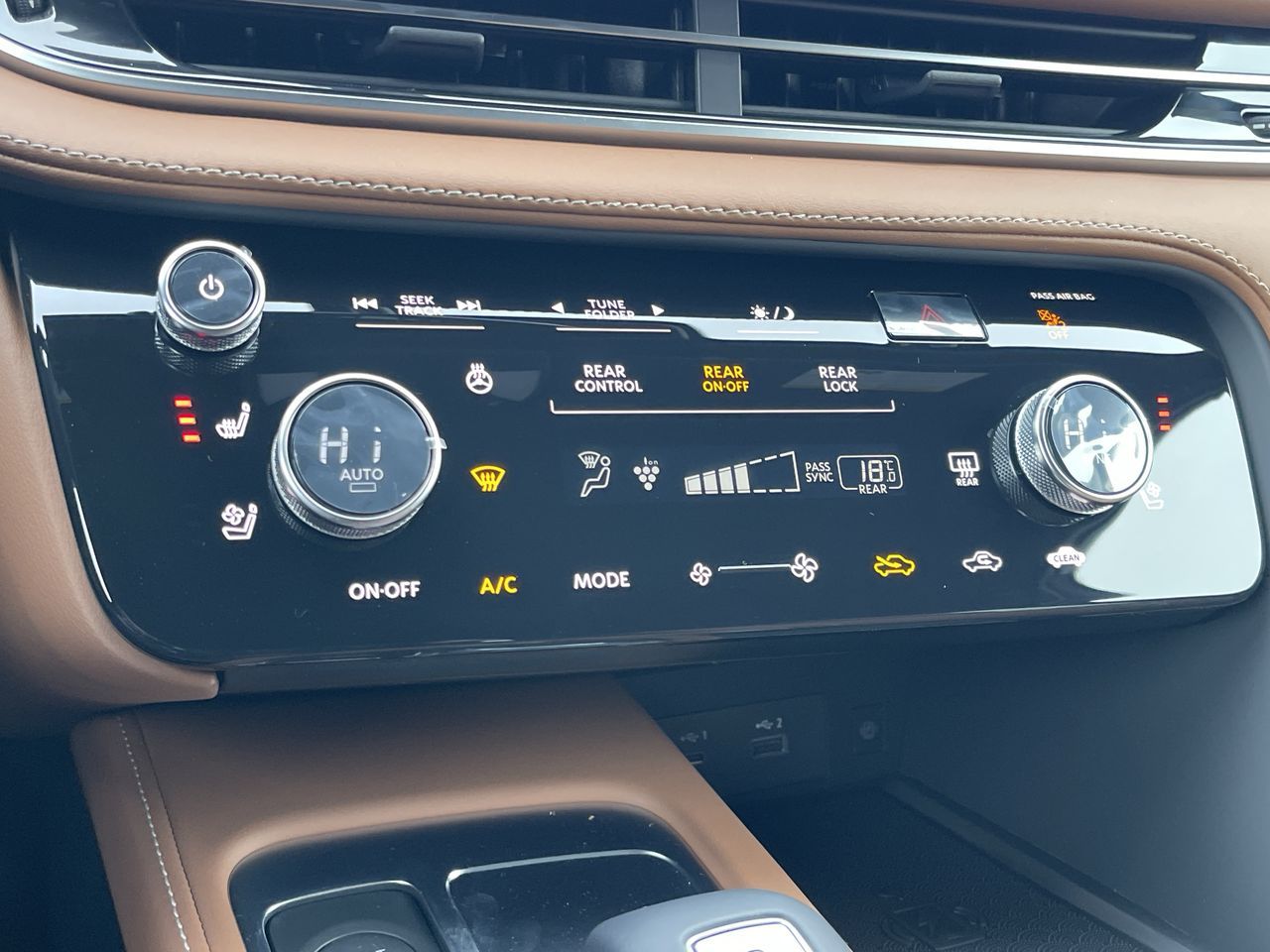 2025 Infiniti QX60 in Calgary, Alberta