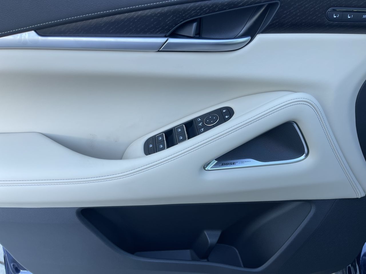 2025 Infiniti QX60 in Calgary, Alberta