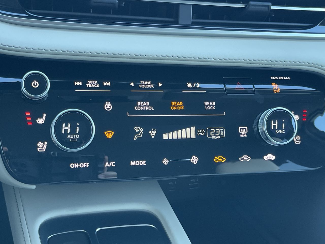 2025 Infiniti QX60 in Calgary, Alberta