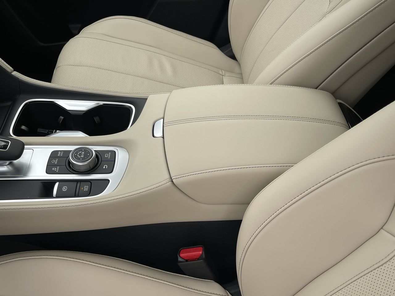 2025 Infiniti QX60 in Calgary, Alberta